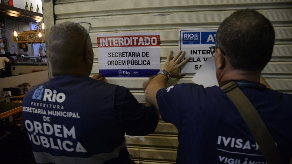 Fiscais interditam restaurante japonês localizado na Zona Sul do Rio Fiscais interditam restaurante japonês localizado na Zona Sul do Rio