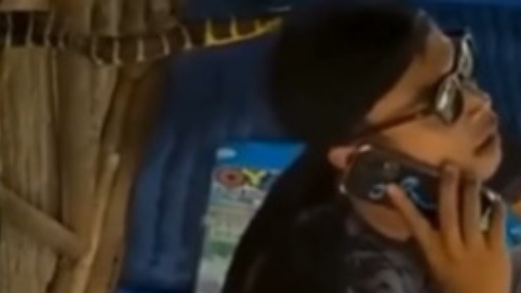 Cobra%20venenosa%20pula%20na%20cabe%C3%A7a%20de%20homem%20e%20bon%C3%A9%20o%20salva
