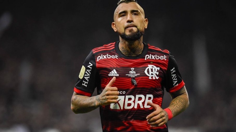 Arturo Vidal teve passagem apagada pelo Flamengo