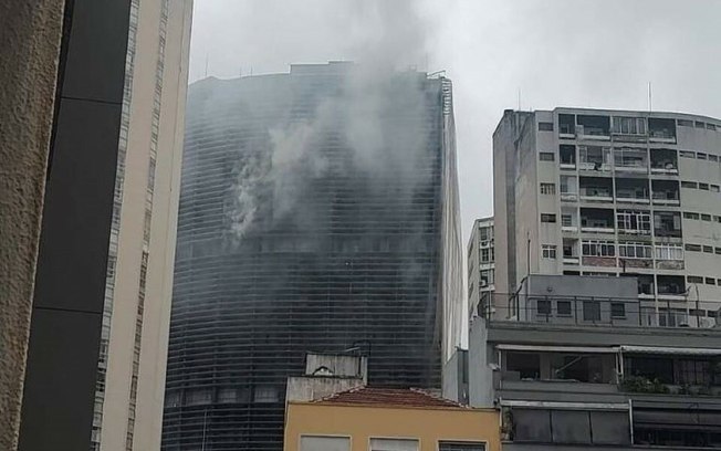 Incêndio atinge o Copan, tradicional edifício em São Paulo