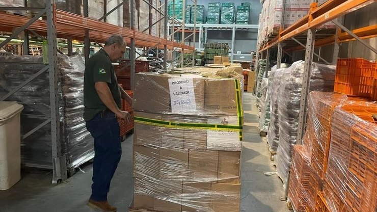 Azeite adulterado: mais de 10 mil litros são apreendidos em Osasco