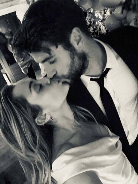 Miley Cyrus confirma casamento com Liam Hemsworth