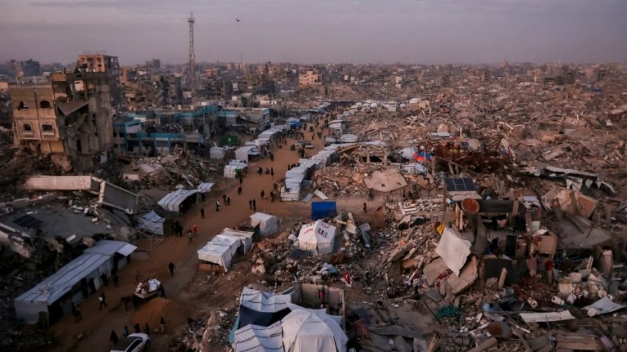 Israel realiza novos ataques aéreos em Gaza Israel realiza novos ataques aéreos em Gaza