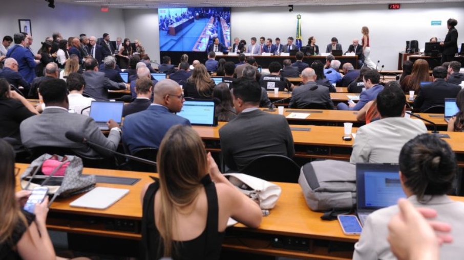 Audiência pública da Comissão Especial sobre o fim da escala 6x1