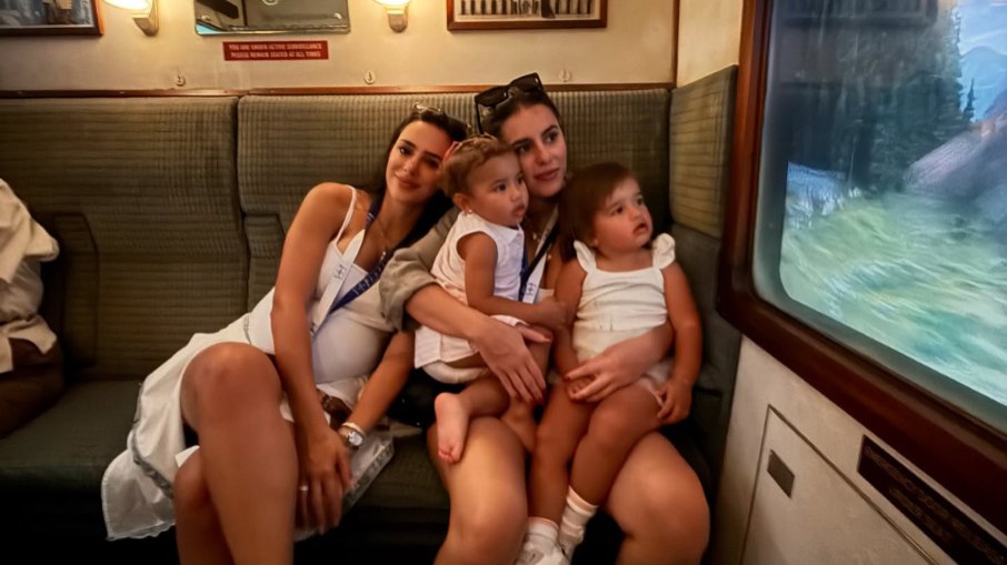 Bruna Biancardi compartilha momentos familiares em Orlando sem Neymar Bruna Biancardi compartilha momentos familiares em Orlando sem Neymar