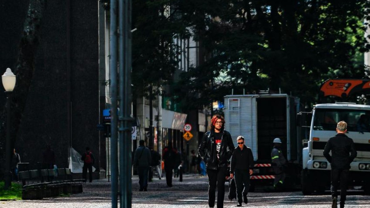 Quinta-feira (28) tem tempo firme e áreas nubladas no RS
