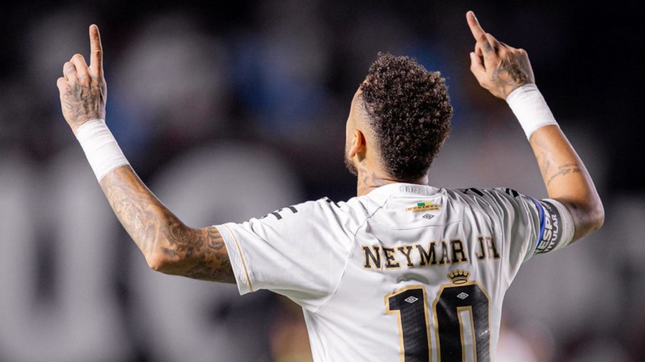 Neymar tem rara sequência como titular neste retorno ao Santos