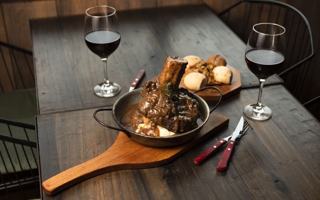 Pratos quentes de inverno podem ser harmonizados com vinhos