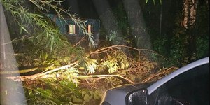 Rodovias para o litoral de SP seguem interditadas após chuvas
