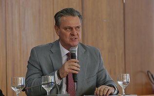 Ministro admite colapso do crédito para agricultores do RS