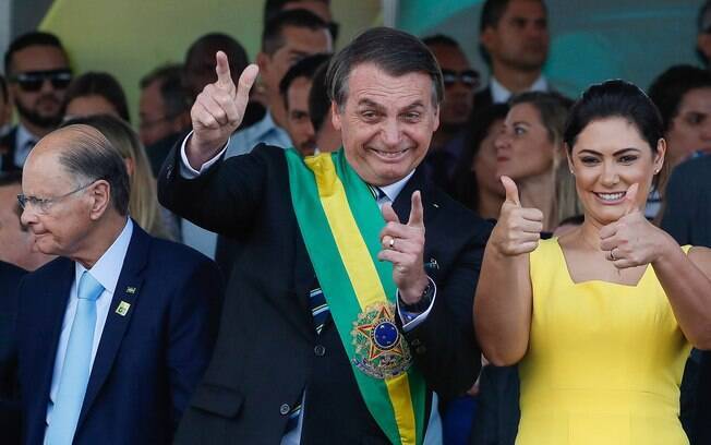 Apoio do presidente Bolsonaro ao militarismo é presente desde o início da campanha eleitoral.