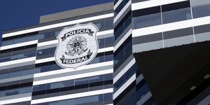 Cúpula da PF declara apoio a Andrei e coloca cargos à disposição