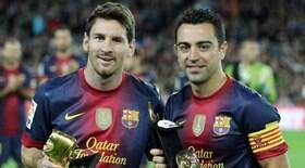 Messi aparece de surpresa em Barcelona e faz visita a Xavi