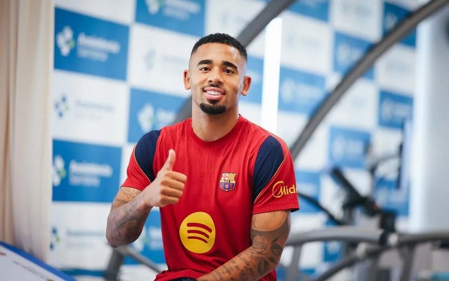 Gabriel Jesus pode fazer o seu primeiro jogo pelo Barcelona neste domingo