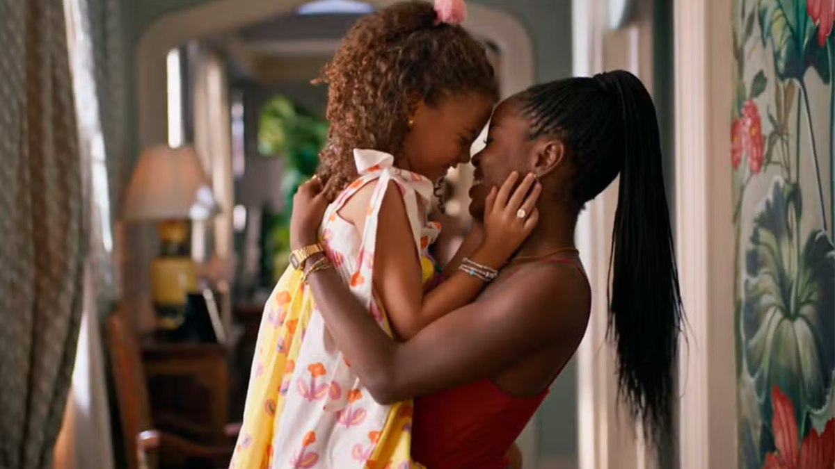 Sofia (Elis Cabral) e Leo (Clara Moneke) em 'Dona de Mim' Sofia (Elis Cabral) e Leo (Clara Moneke) em 'Dona de Mim'