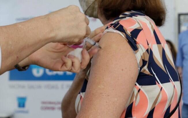 Governo de SP inclui pessoas com deficiência permanente em vacinação contra covid