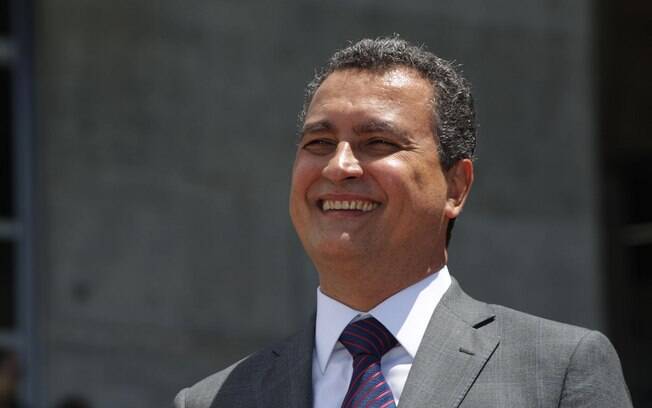 Rui Costa (PT) está muito próximo de ser reeleito governador da Bahia. Entre os demais candidatos a  governador, Zé Ronaldo (DEM) é quem está mais próximo com 7%