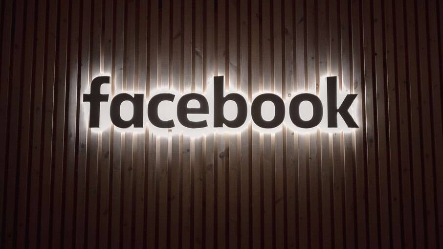 Facebook quer afastar presidente da FTC
