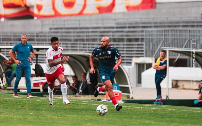 Fortaleza e CRB se enfrentam em primeiro jogo da final da Copa do Nordeste