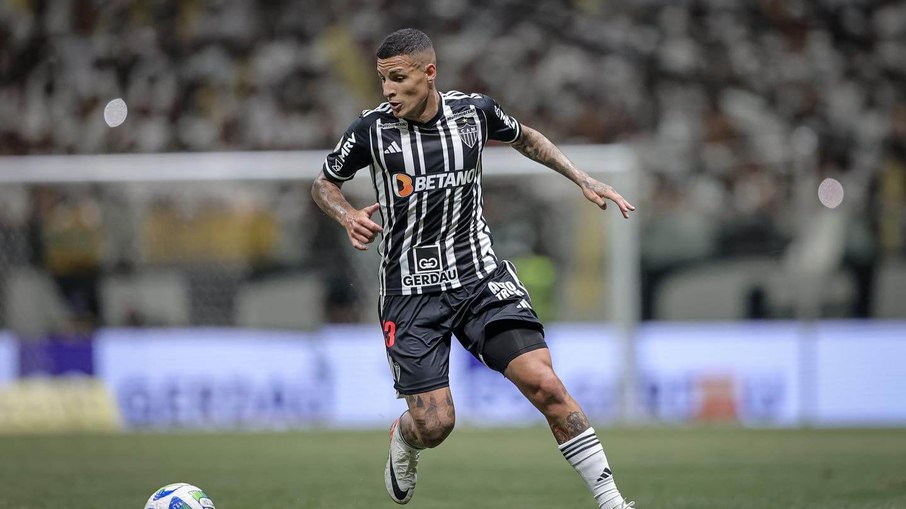 Guilherme Arana tem contrato com o Galo até o fim de 2024