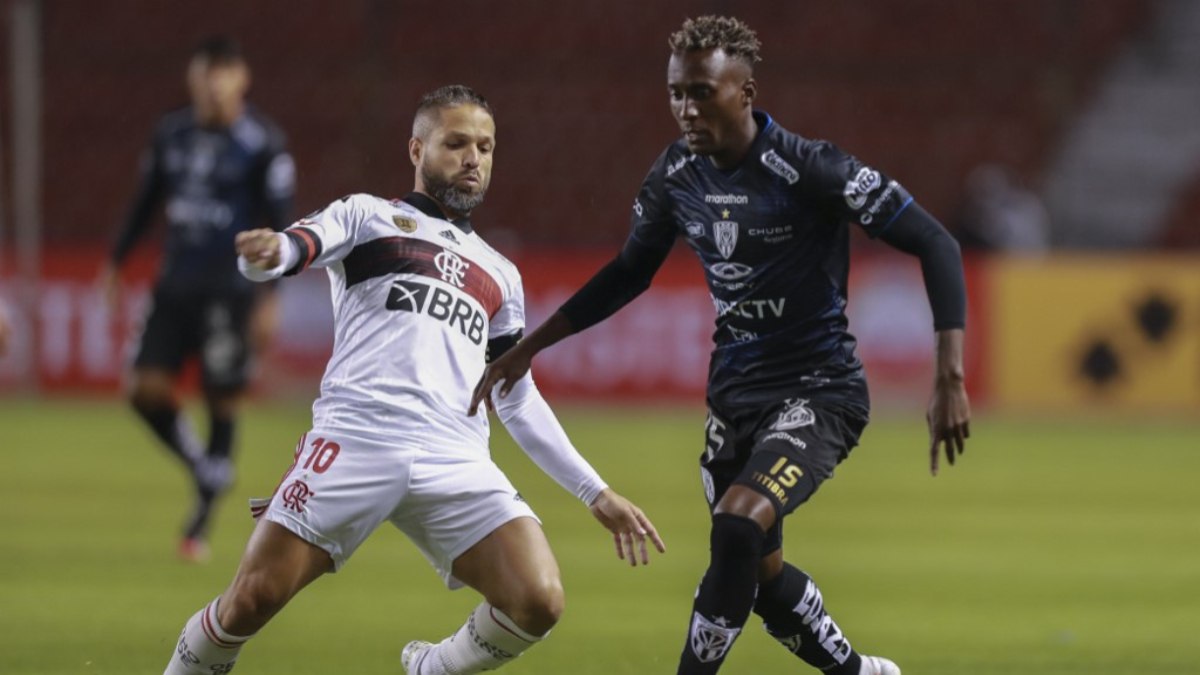 Treinador do Flamengo na ocasião era o espanhol Domenèc Torrent
