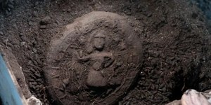 Pão de 1.300 anos com imagem de Cristo é achado na Turquia