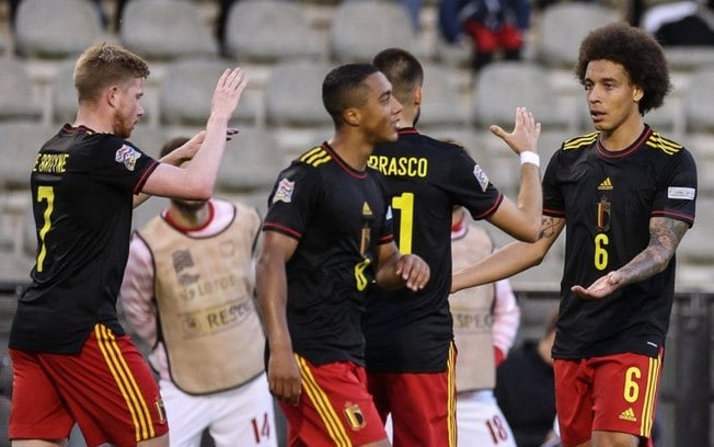 Polônia sai na frente com gol de Lewandowski, mas Bélgica reage e goleia de virada na Nations League