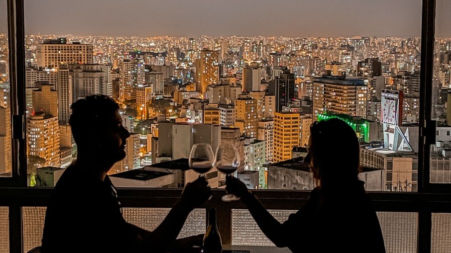 Os locais vão de restaurantes a dica cultural. Os locais vão de restaurantes a dica cultural.