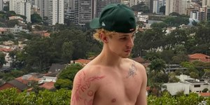 Após nude vazado, Juliano Floss pensa em desistir da carreira