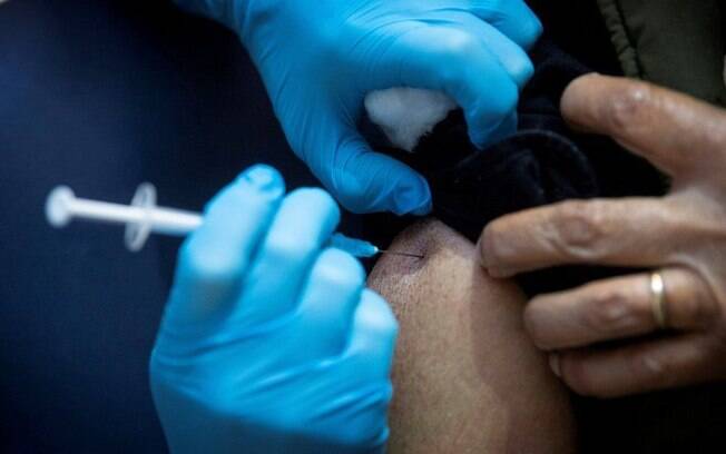 Indonésia vai iniciar vacinação em massa com a CoronaVac no dia 13