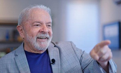 iG transmite: Lula desafia candidatos e a Globo no Flow Podcast