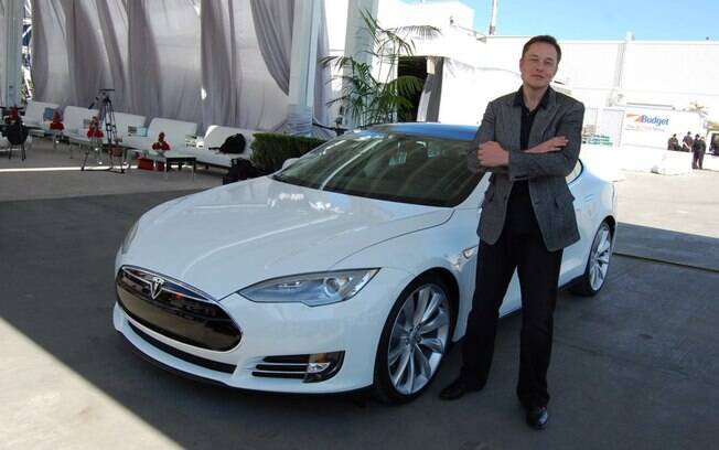 Bilionário quer virar senador para banir carros da Tesla com Self-Driving