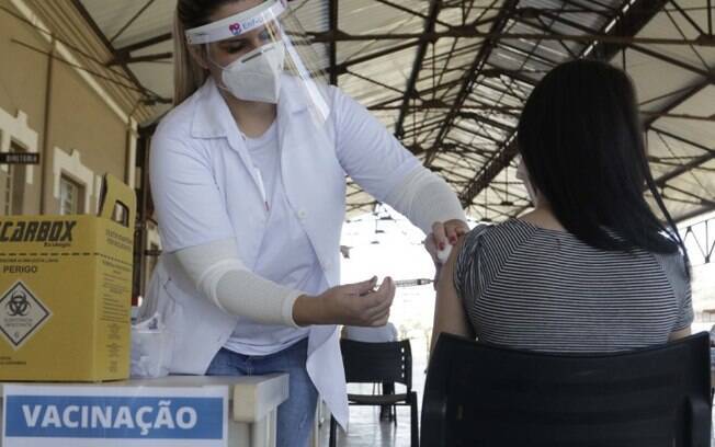 Campinas amplia vacinação para jovens de 12 a 17 anos de grupo de risco