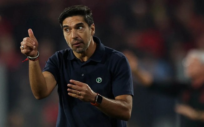 Palmeiras fez 2 a 0 sobre o Furacão na Arena da Baixada neste sábado (17) Palmeiras fez 2 a 0 sobre o Furacão na Arena da Baixada neste sábado (17)