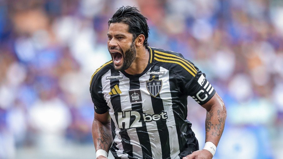 Hulk marcou os dois gols do Galo no jogo