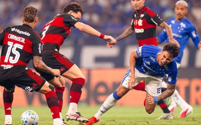 Leonardo Jardim ainda tenta ganhar a confiança da torcida no comando do Flamengo