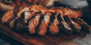 Preço da carne cai, mas inflação continua em alta