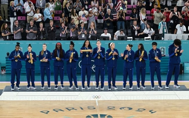 Jogadoras da seleção feminina de basquete dos Estados Unidos conquistaram a medalha de ouro nos Jogos Olímpicos de Paris