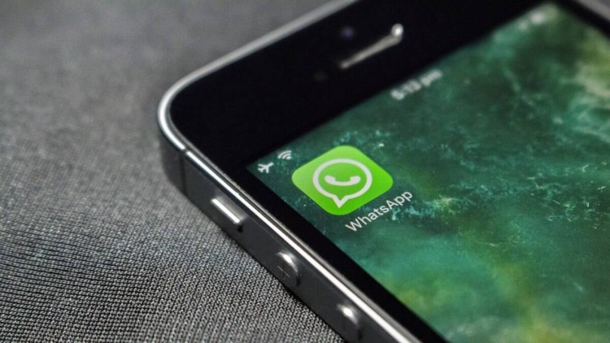 Como fazer ou enviar GIFs direto no WhatsApp pelo iPhone ou Android –  Tecnoblog