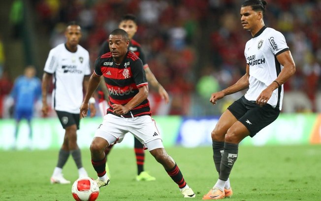 Tite vê o Flamengo dominante em campo no segundo tempo do clássico com o Botafogo