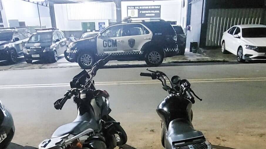 Um dos suspeitos é menor de idade. Um dos suspeitos é menor de idade.