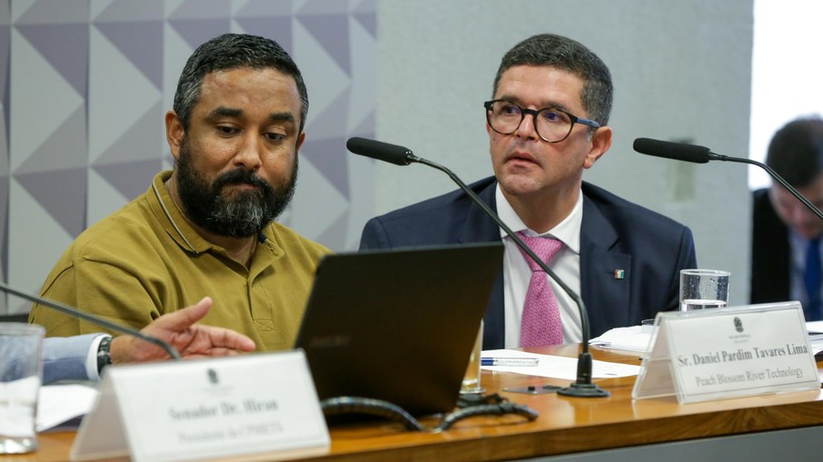 Daniel Pardim e advogado no Senado Daniel Pardim e advogado no Senado