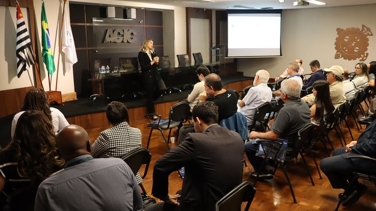 Empresas debatem nova NR-1 em encontro gratuito na ACIC