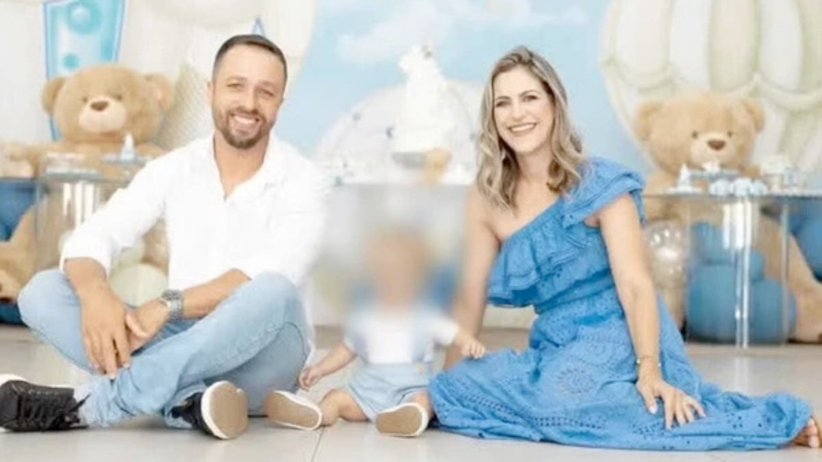 Patrícia foi esfaqueada em casa Patrícia foi esfaqueada em casa