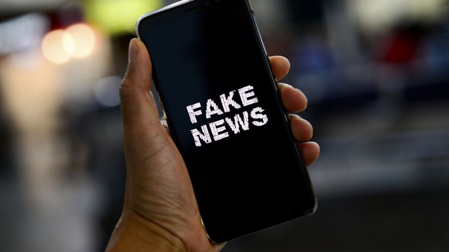 Câmara aprova urgência de PL das Fake News