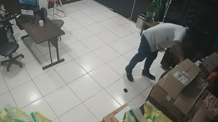 Zelador é preso suspeito de furtar encomendas em condomínio