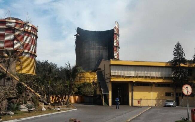 Gasômetro da Usiminas explodiu na tarde desta sexta-feira em Ipatinga (MG)