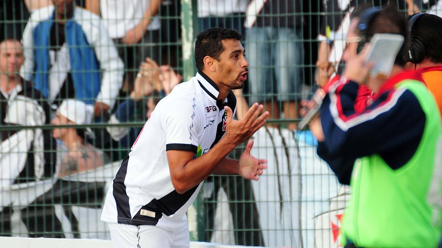 Diego Souza atuando pelo Vasco