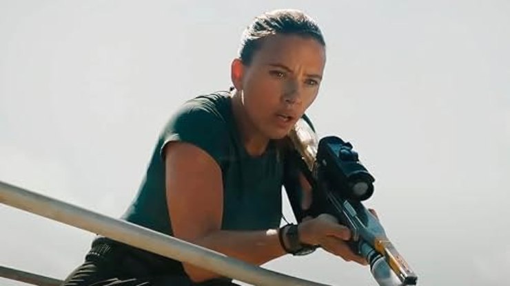 Scarlett Johansson defende
seu apoio a Woody Allen