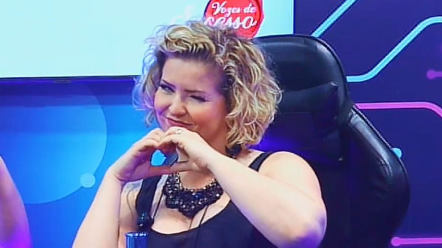 Larissa Tassi revive sucesso de ‘Cavaleiros do Zodíaco’ e revela bastidores da carreira